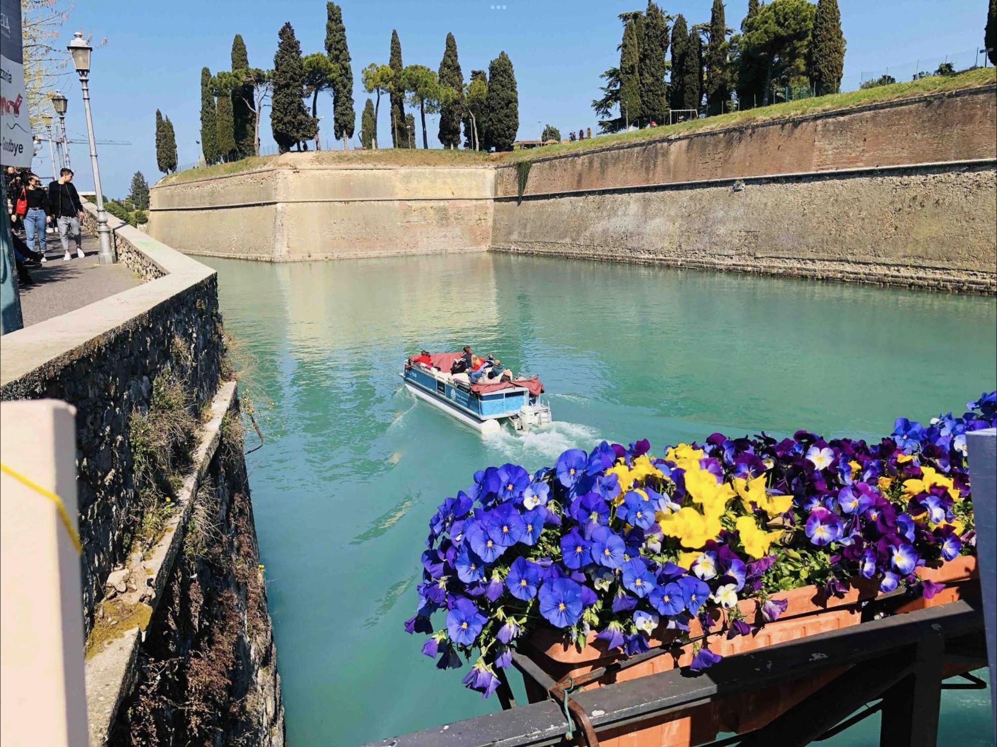 Residenza Giovanni Fronte Lago - Residence Garda Lago Πεσκιέρα ντελ Γκάρντα Εξωτερικό φωτογραφία